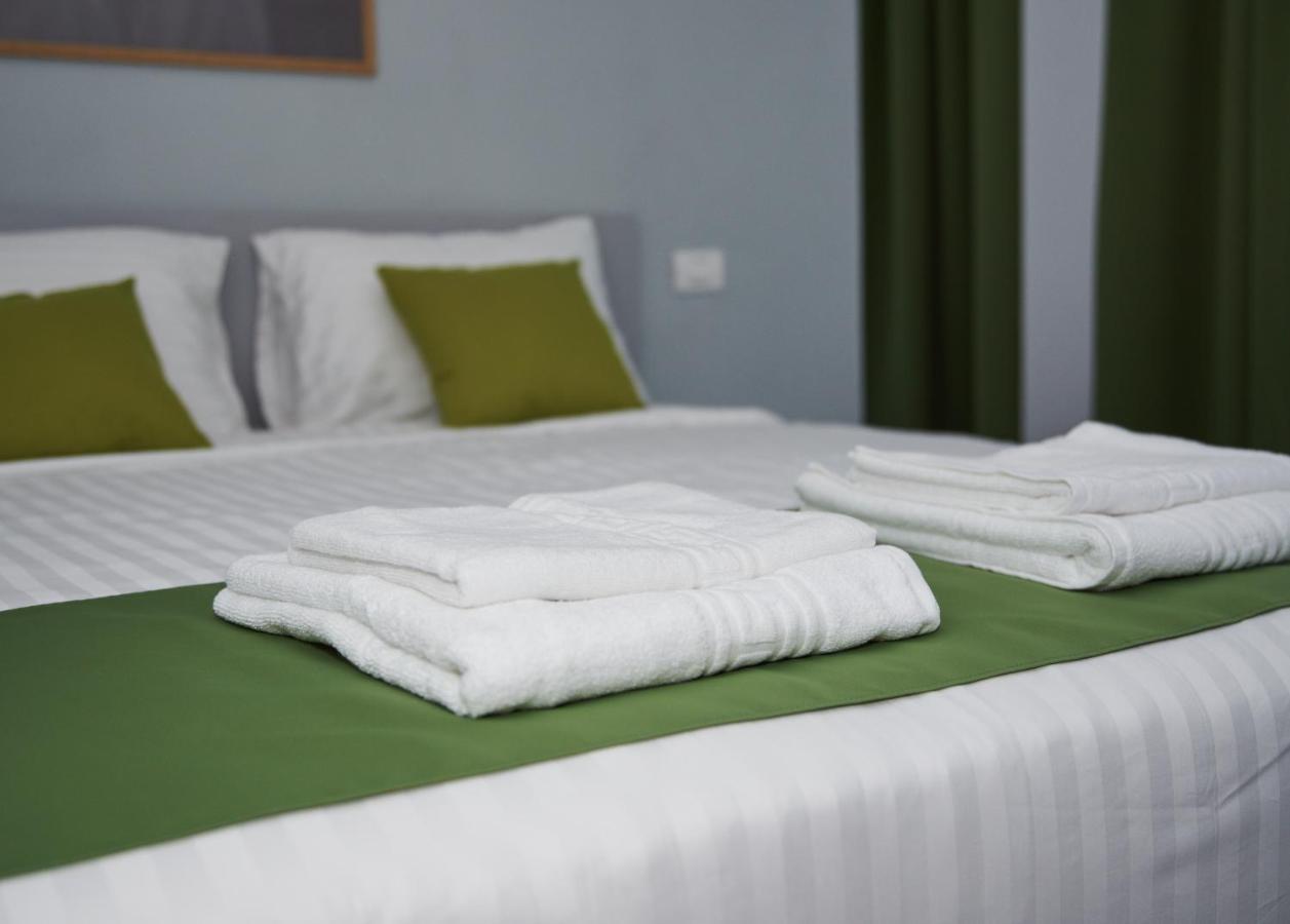 Astra Hotel Călimăneşti Bagian luar foto